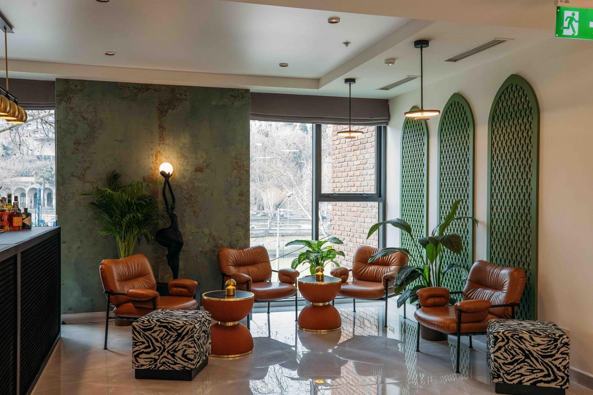 Hotel Monday By Dnt Group Tbilisi Ngoại thất bức ảnh