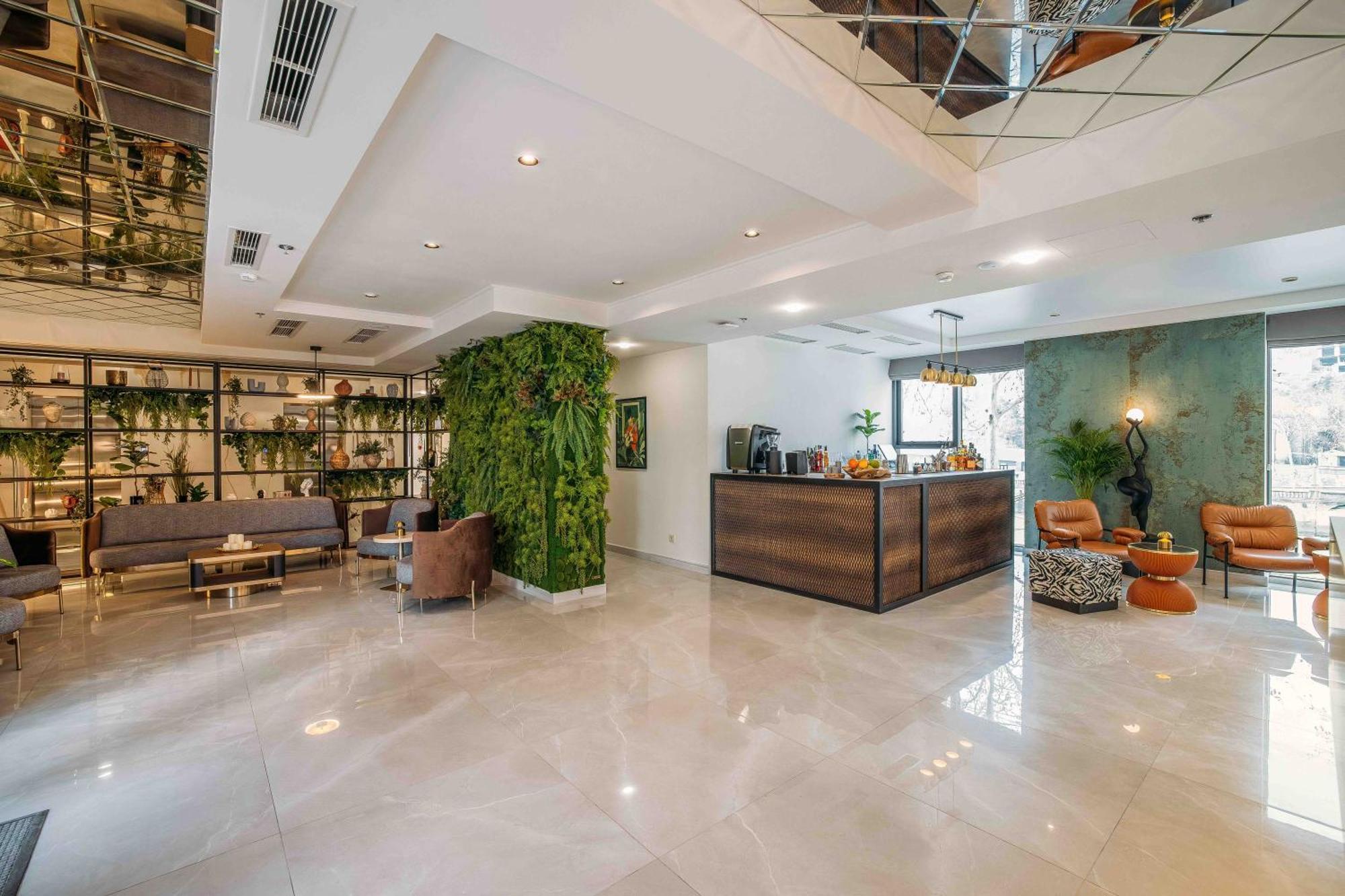Hotel Monday By Dnt Group Tbilisi Ngoại thất bức ảnh