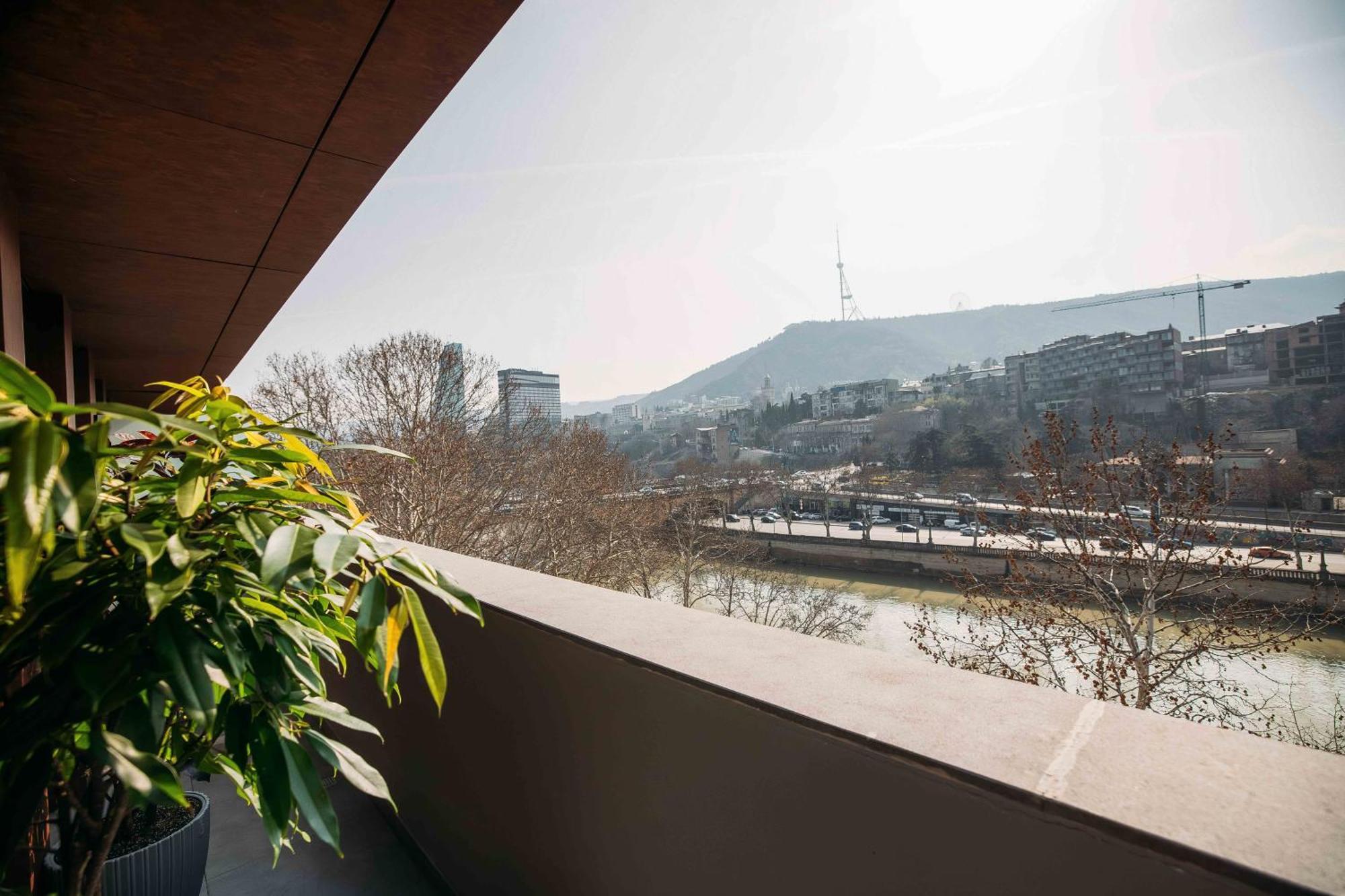 Hotel Monday By Dnt Group Tbilisi Ngoại thất bức ảnh