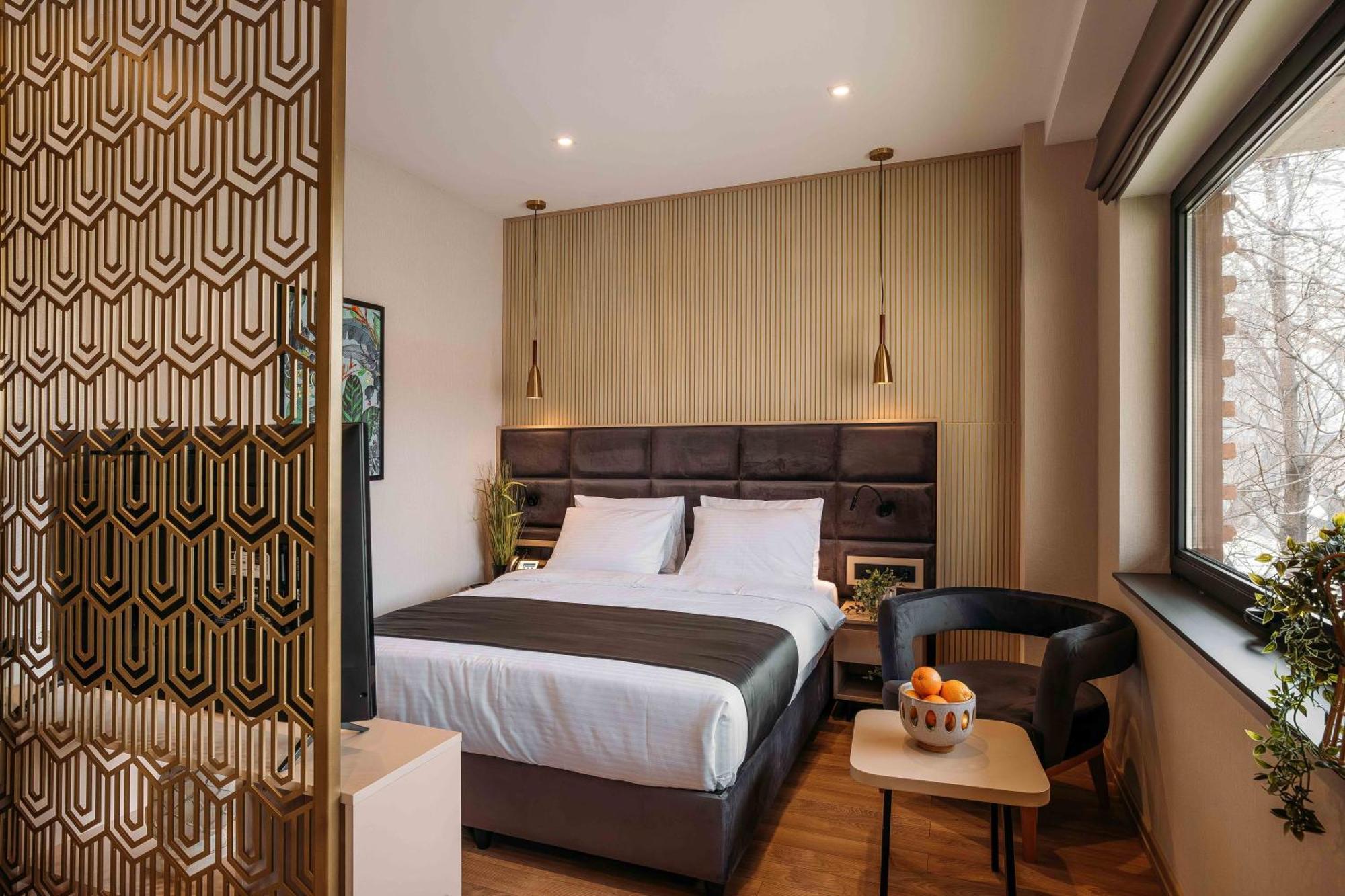 Hotel Monday By Dnt Group Tbilisi Ngoại thất bức ảnh