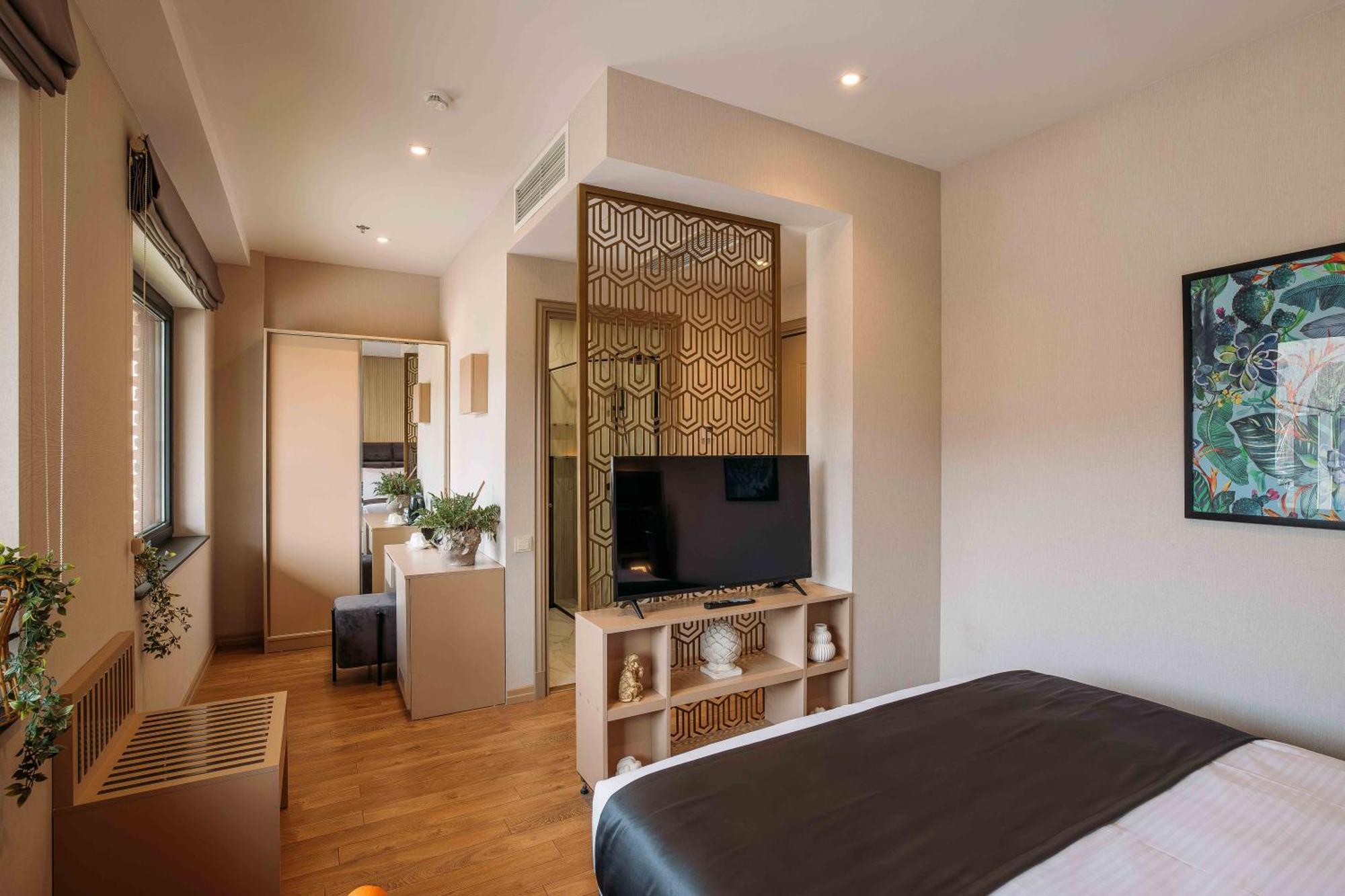 Hotel Monday By Dnt Group Tbilisi Ngoại thất bức ảnh