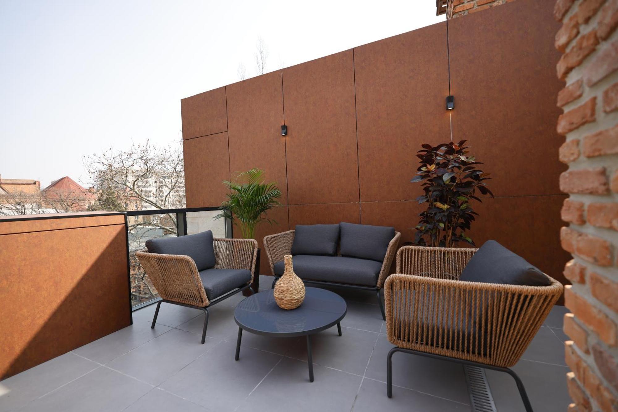Hotel Monday By Dnt Group Tbilisi Ngoại thất bức ảnh